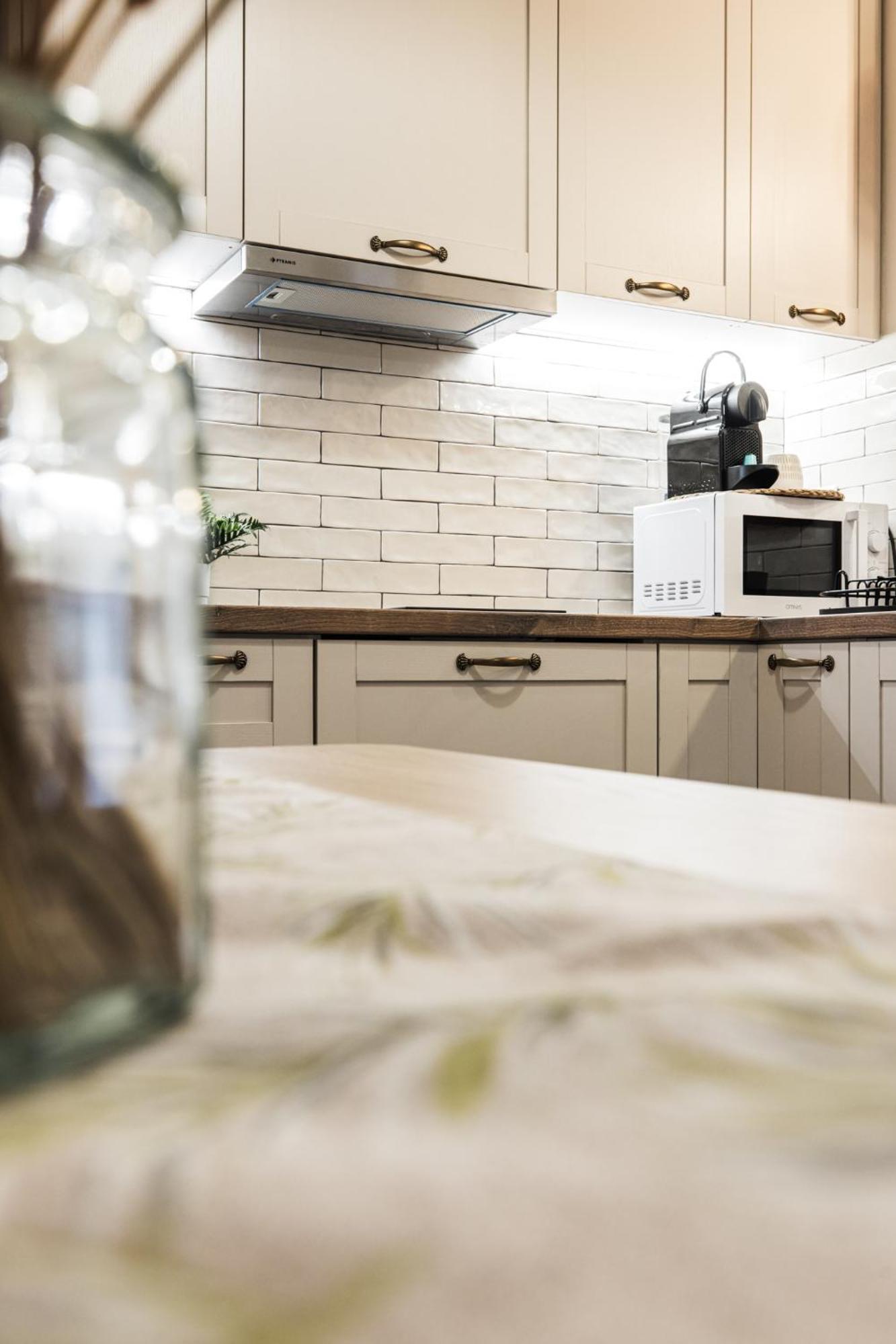 Apartment Luxury Centre With Balcony